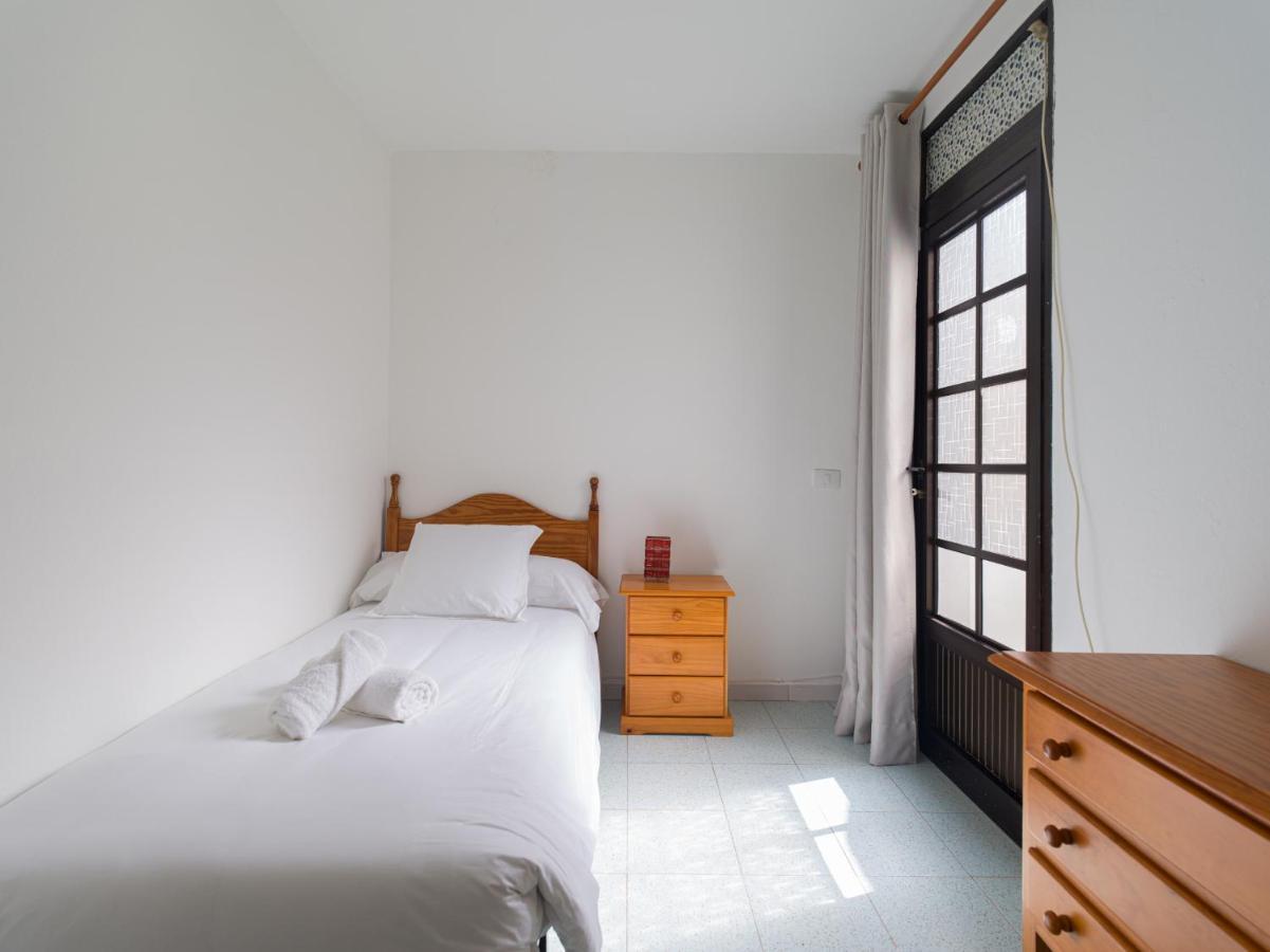 Homeforguest Apartamento Acogedor En カレタ・デ・フステ エクステリア 写真